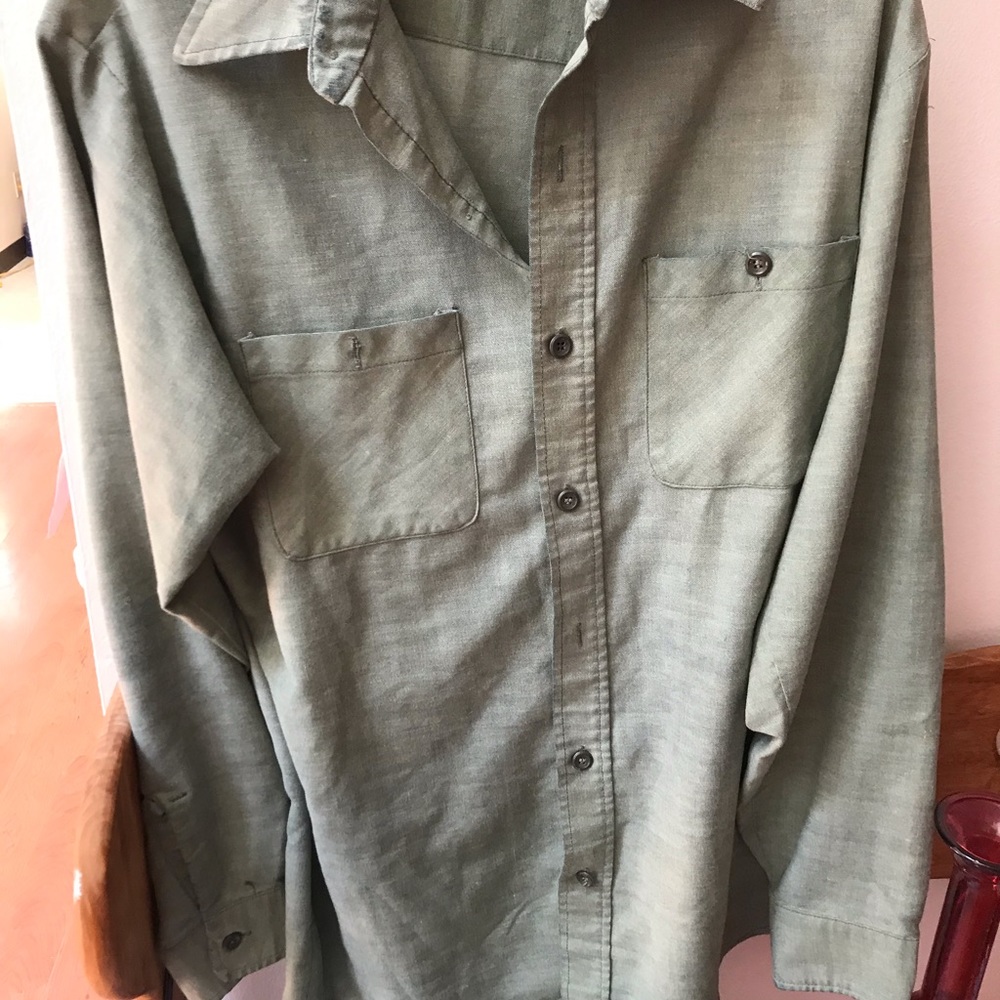 Men's Vintage Green Button-Up Shirt